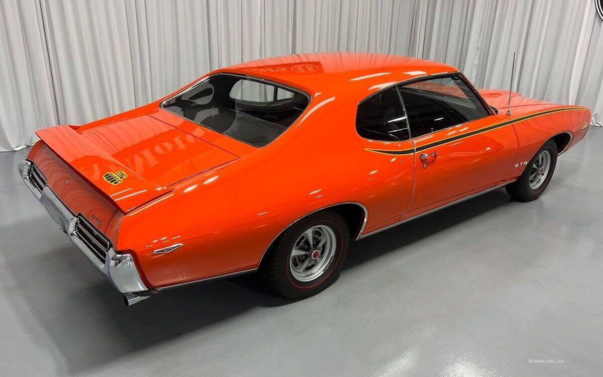Pontiac-GTO-Coupe-1969-3