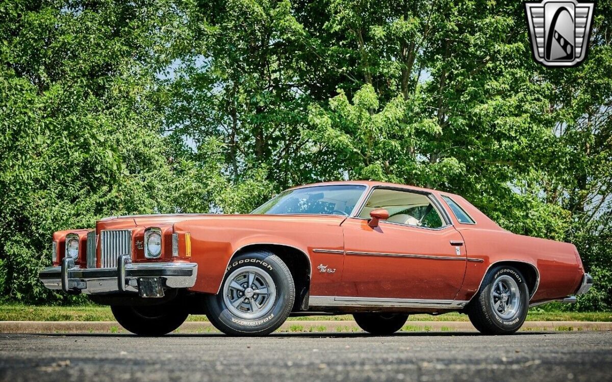 Pontiac-Grand-Prix-1974-2