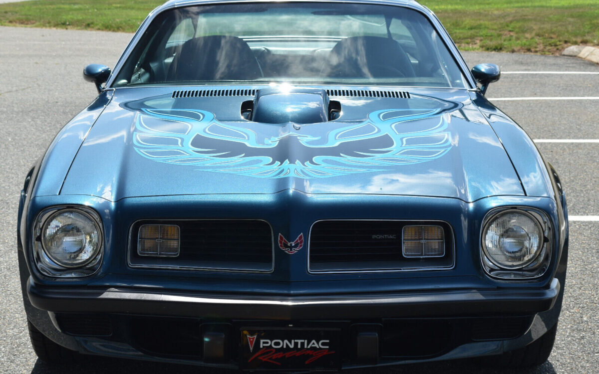 Pontiac-Trans-Am-1975-1