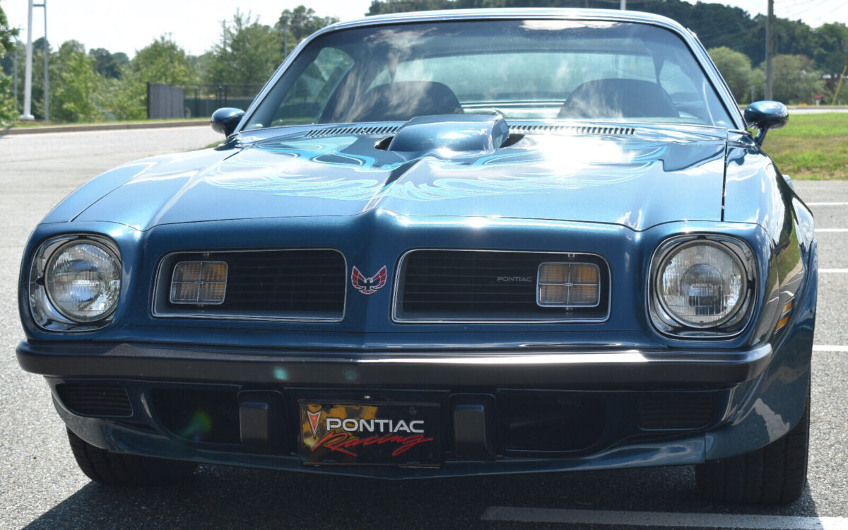 Pontiac-Trans-Am-1975-2