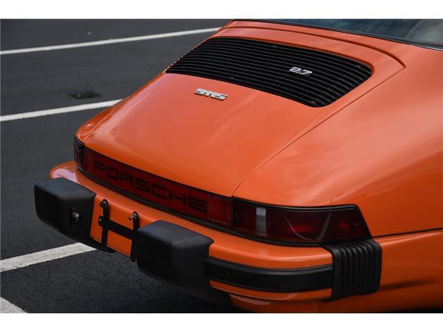 Porsche-911-1977-12