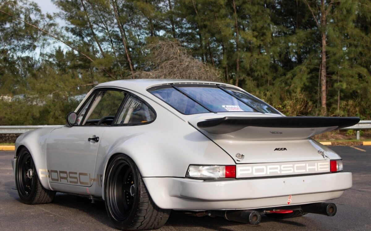 Porsche-911-1977-3