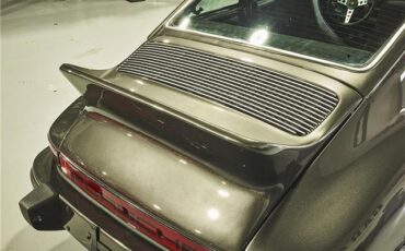 Porsche-911-1977-7