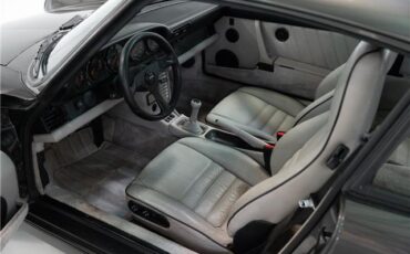 Porsche-911-Coupe-1989-16