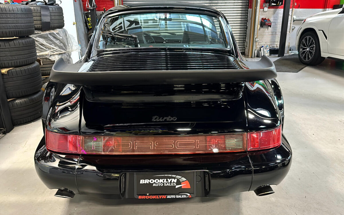 Porsche-911-Coupe-1991-7