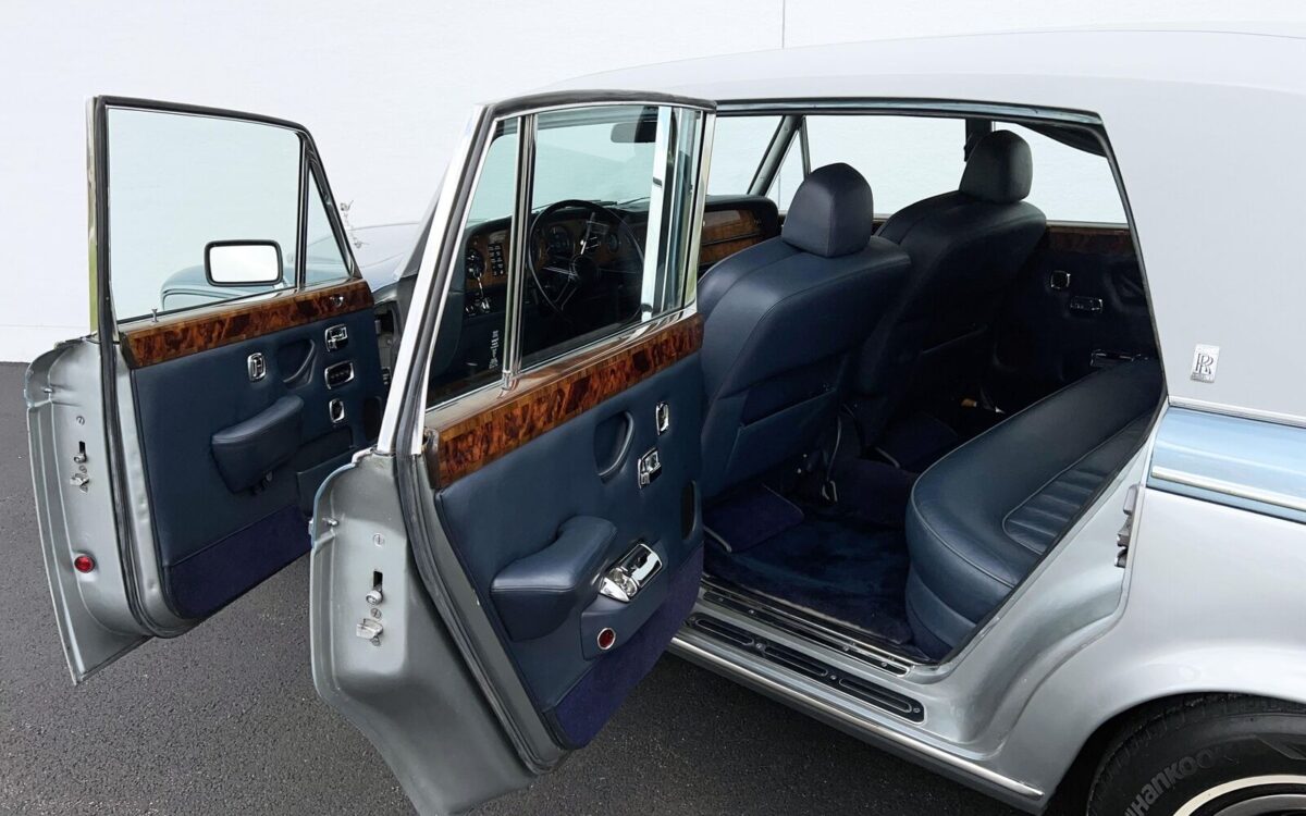 Rolls-Royce-Silver-Wraith-II-1980-15