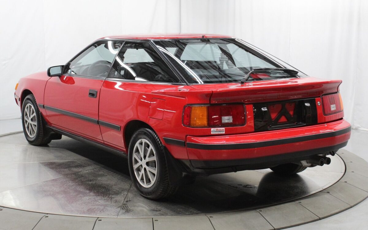Toyota-Celica-Coupe-1986-4
