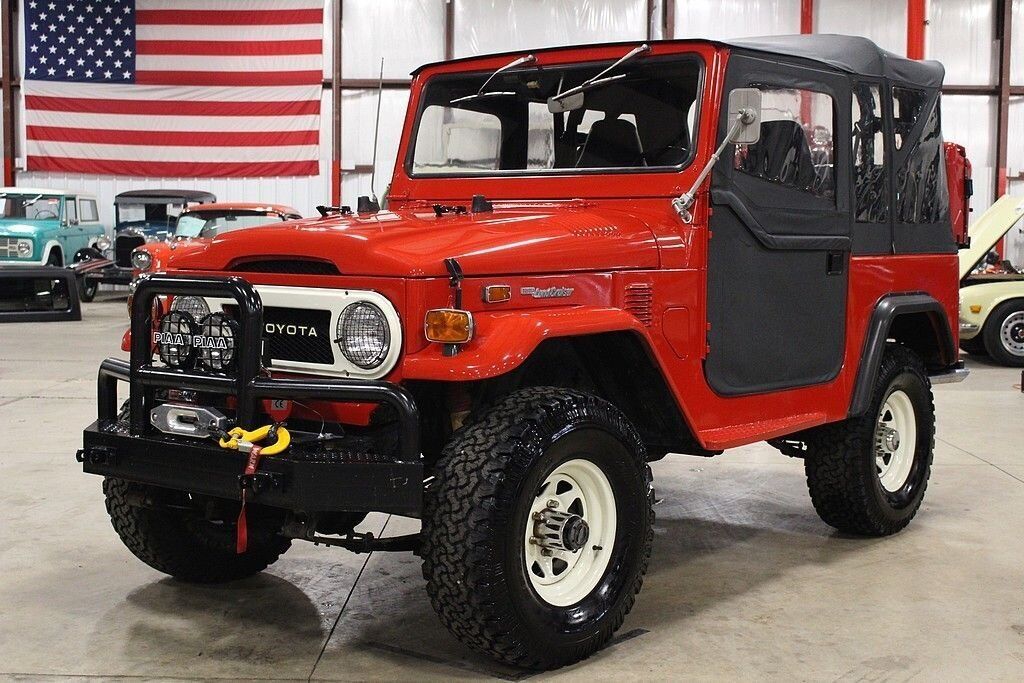 Toyota-FJ-40-1974-8