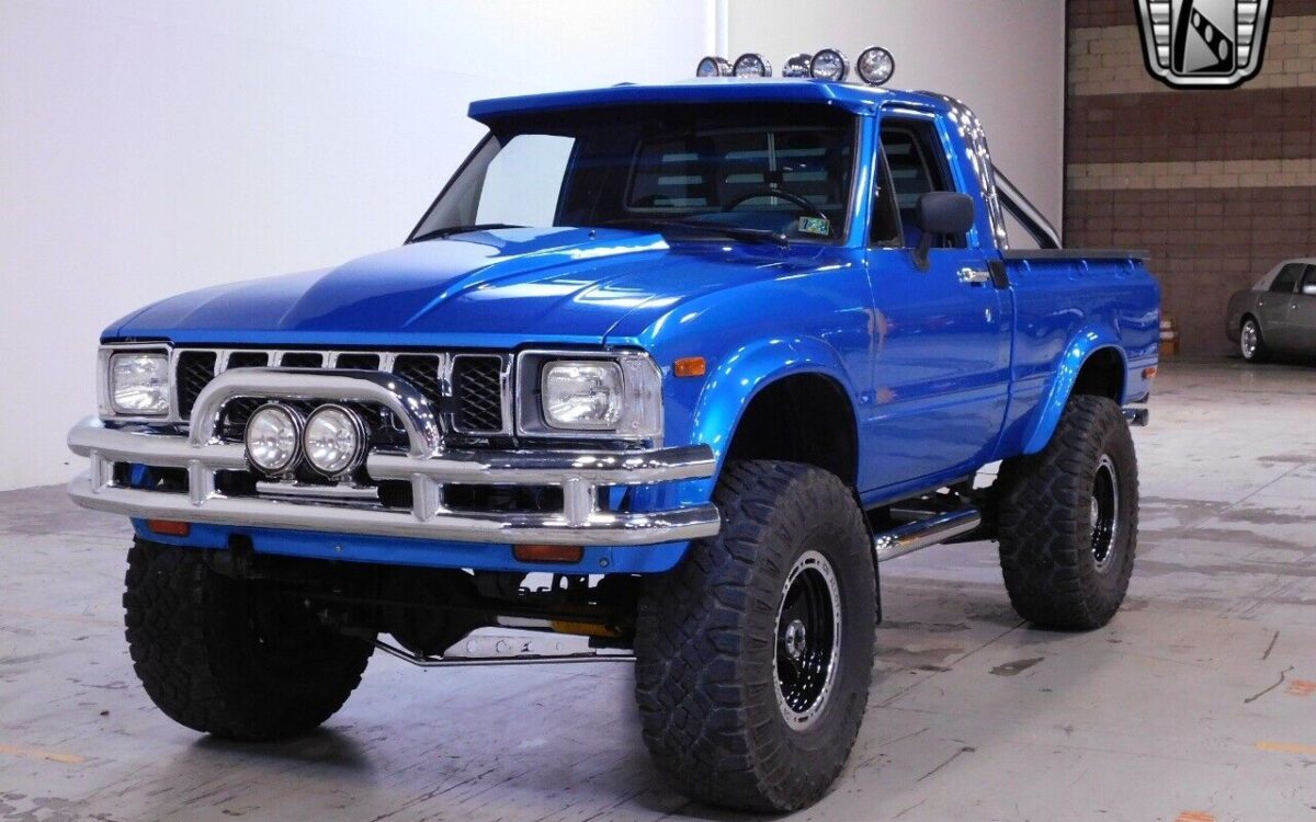 Toyota-Hilux-1980-2