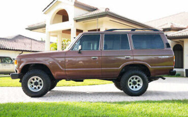 Toyota-Land-Cruiser-SUV-1982-2