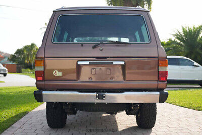 Toyota-Land-Cruiser-SUV-1982-6