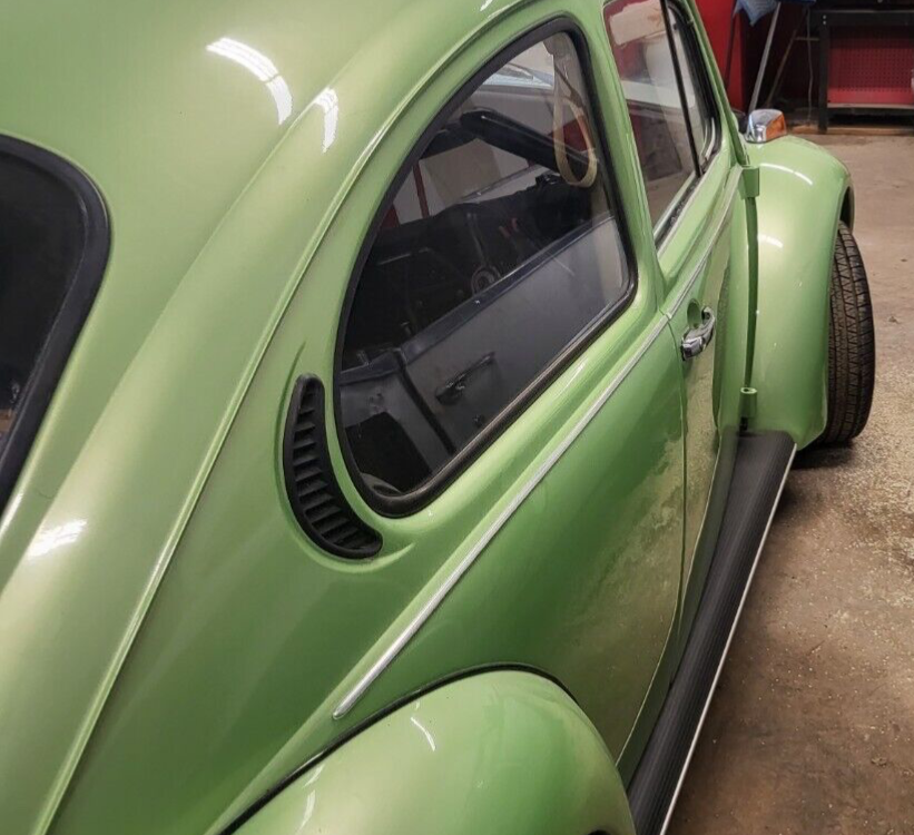 Volkswagen-Beetle-Classic-1973-4
