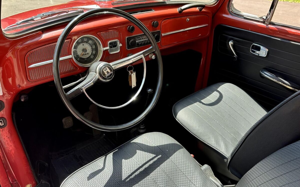 Volkswagen-Beetle-Classic-Coupe-1967-1