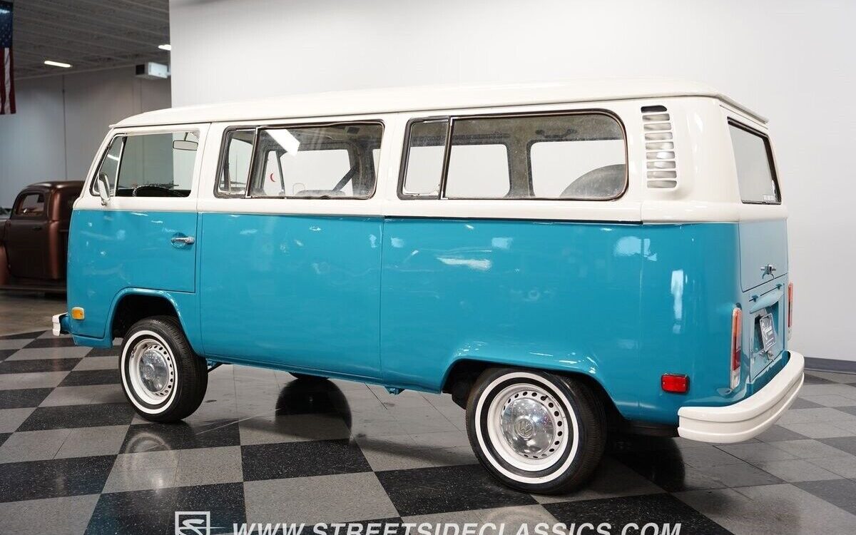 Volkswagen-BusVanagon-1974-8