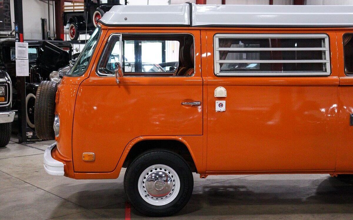 Volkswagen-BusVanagon-1975-1