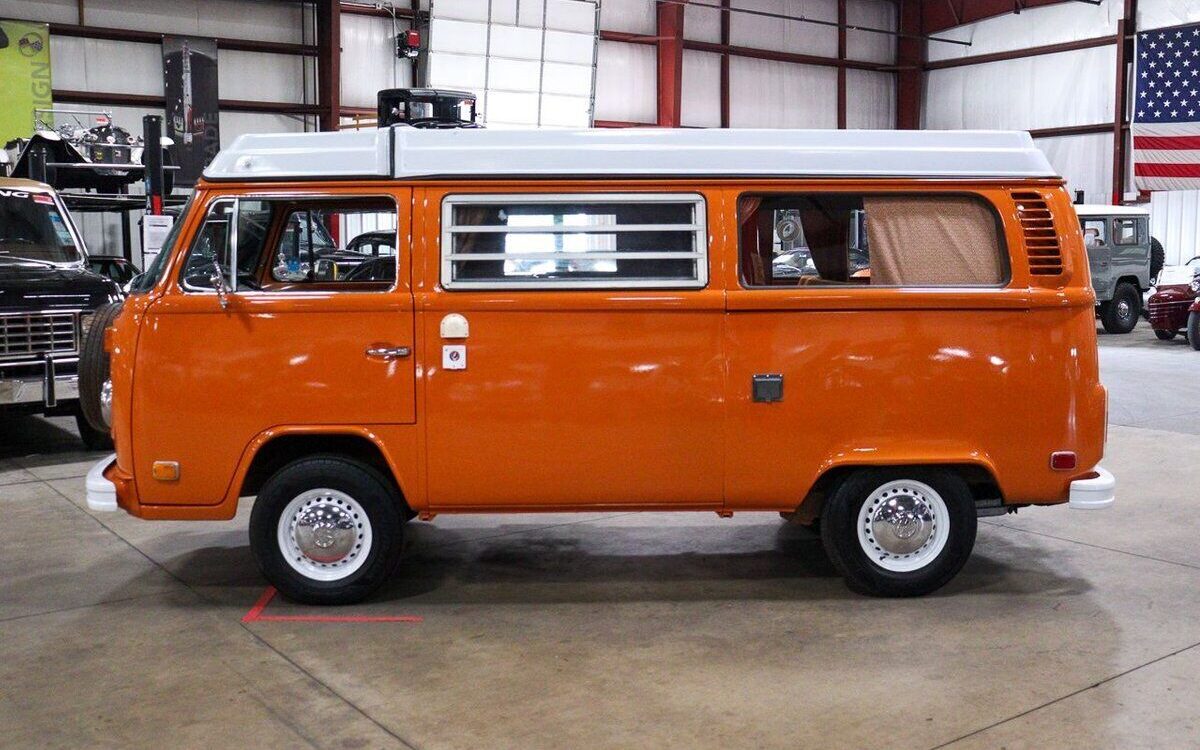 Volkswagen-BusVanagon-1975-2