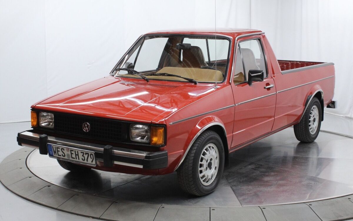 Volkswagen-Rabbit-Pickup-1981-1