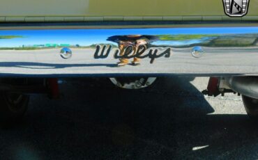 Willys-Station-Wagon-1952-11