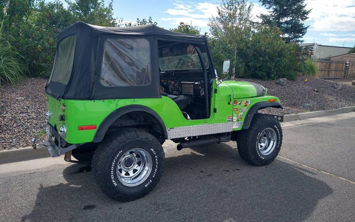 Amc-Jeep-cj5-1975