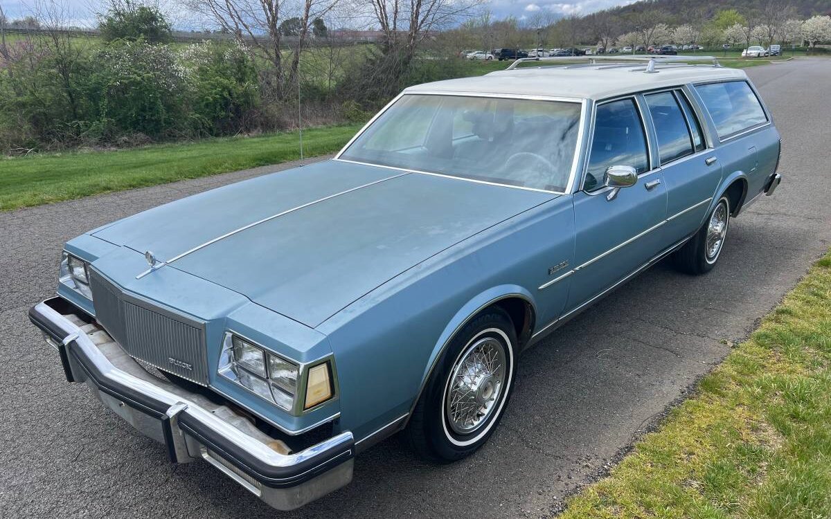 Buick-Lessabre-estate-wagon-1986-1