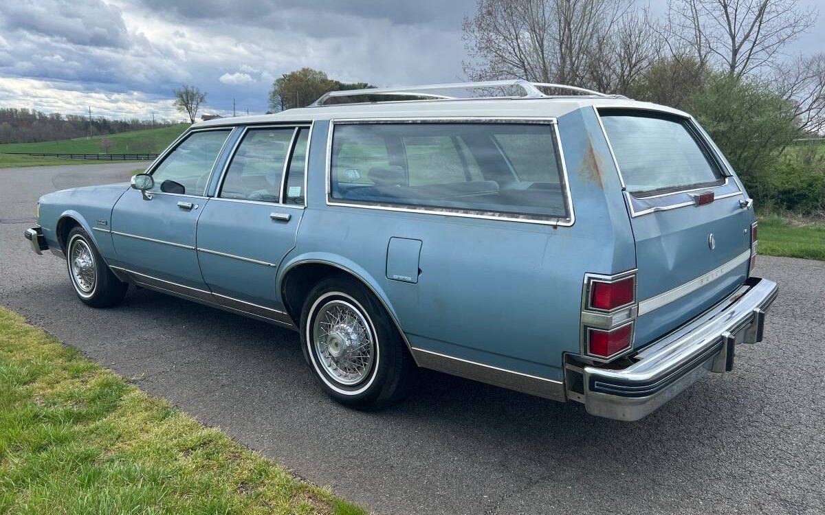 Buick-Lessabre-estate-wagon-1986-2