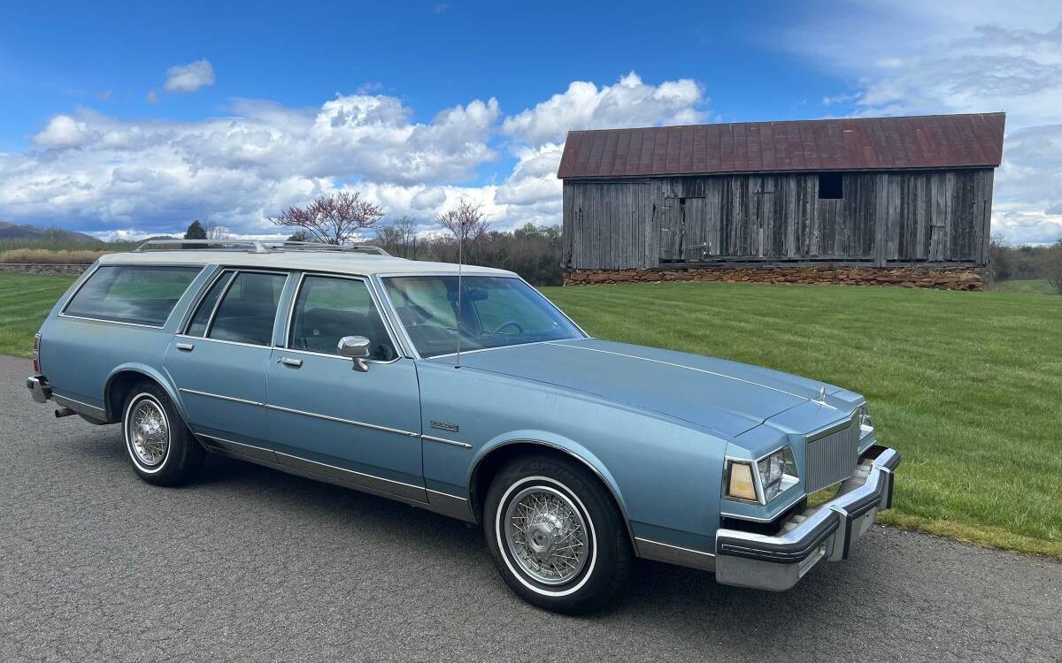 Buick-Lessabre-estate-wagon-1986-6