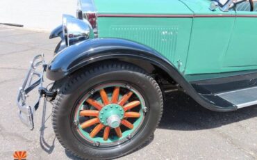 Buick-Model-24-deluxe-sport-road-1928-17