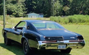 Buick-Riviera-gs-1968-4