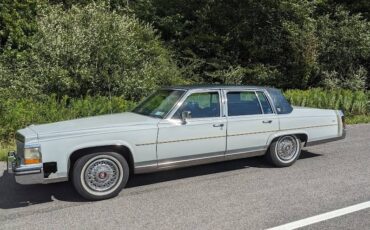 Cadillac-Brougham-1988-2