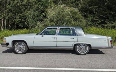 Cadillac-Brougham-1988-3