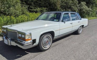 Cadillac-Brougham-1988