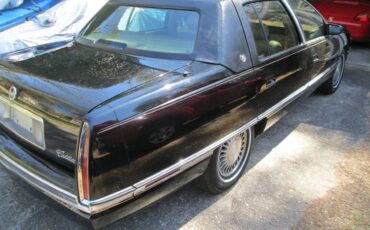 Cadillac-Deville-1994-3