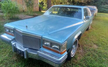 Cadillac-Deville-diesel-1981-22