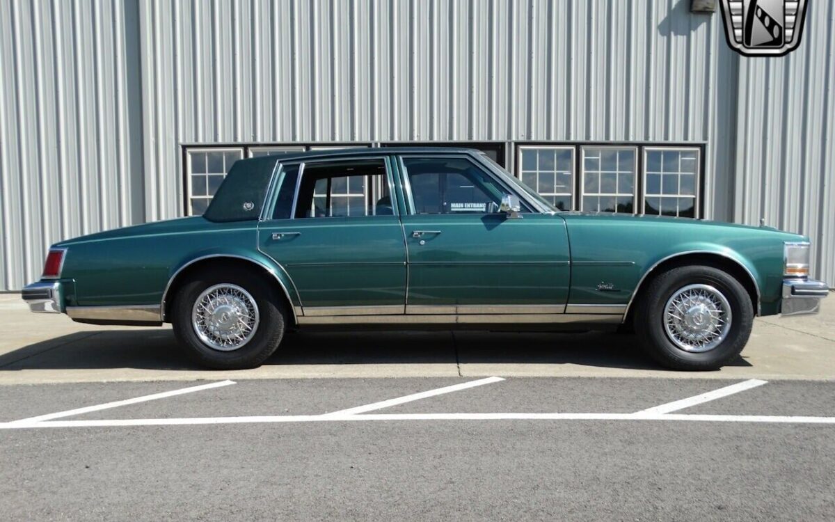 Cadillac-Seville-1977-8