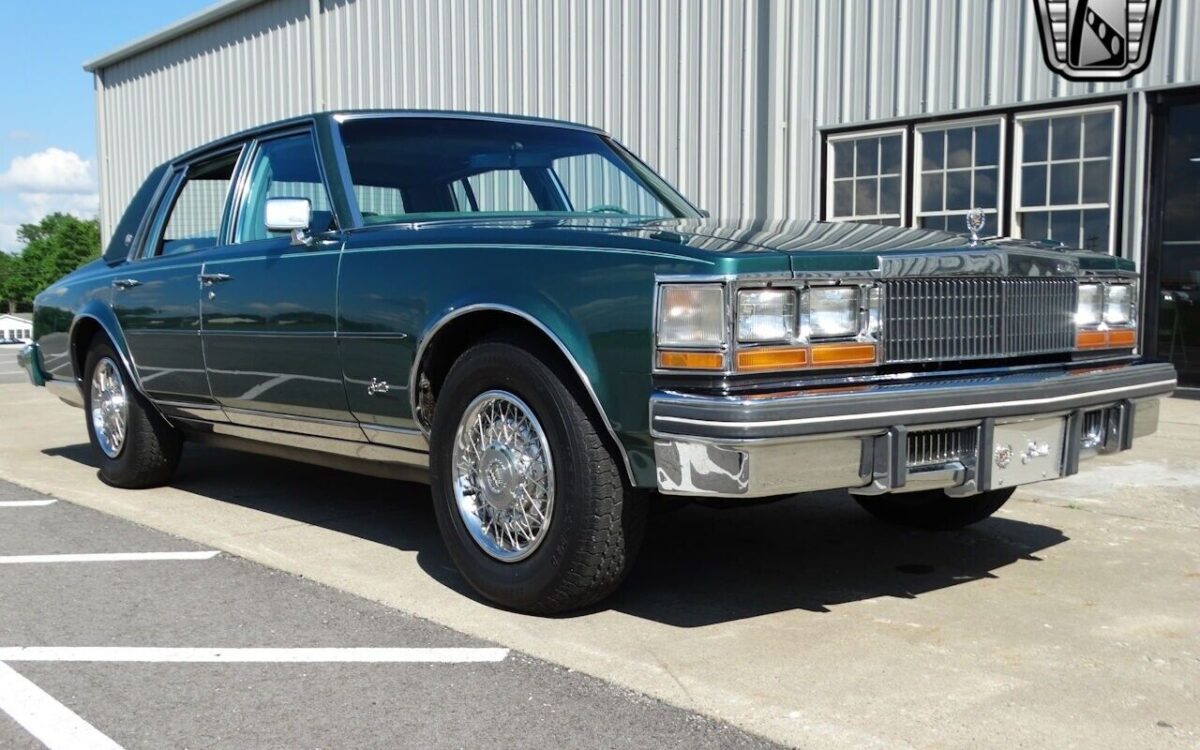 Cadillac-Seville-1977-9