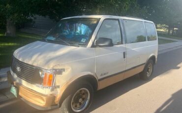 Chevrolet-Astro-van-12-ton-nominal-1989