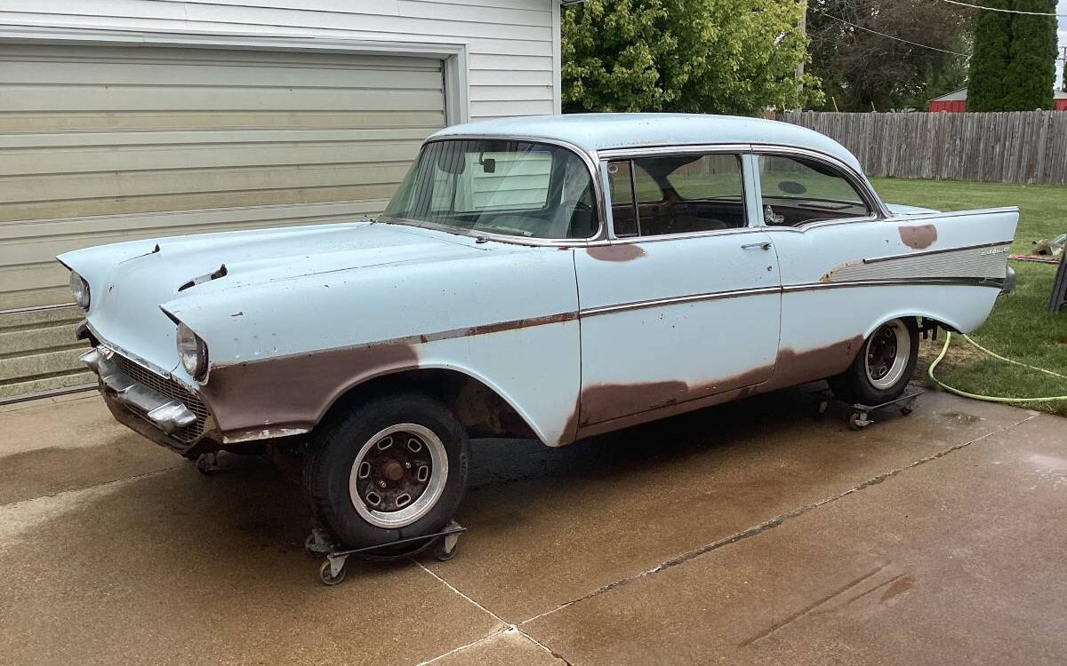 Chevrolet-Belair-1957-3