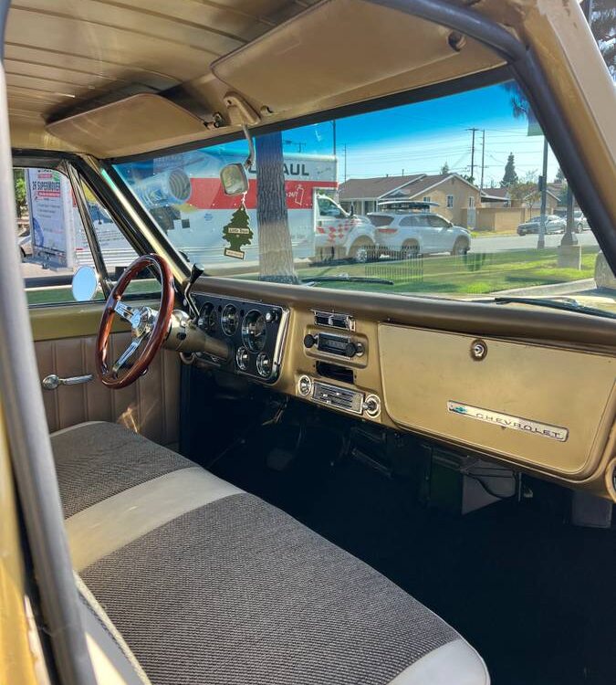 Chevrolet-C10-1968-13