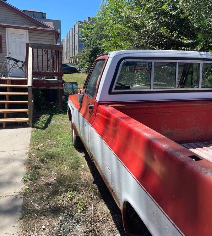 Chevrolet-C10-1982