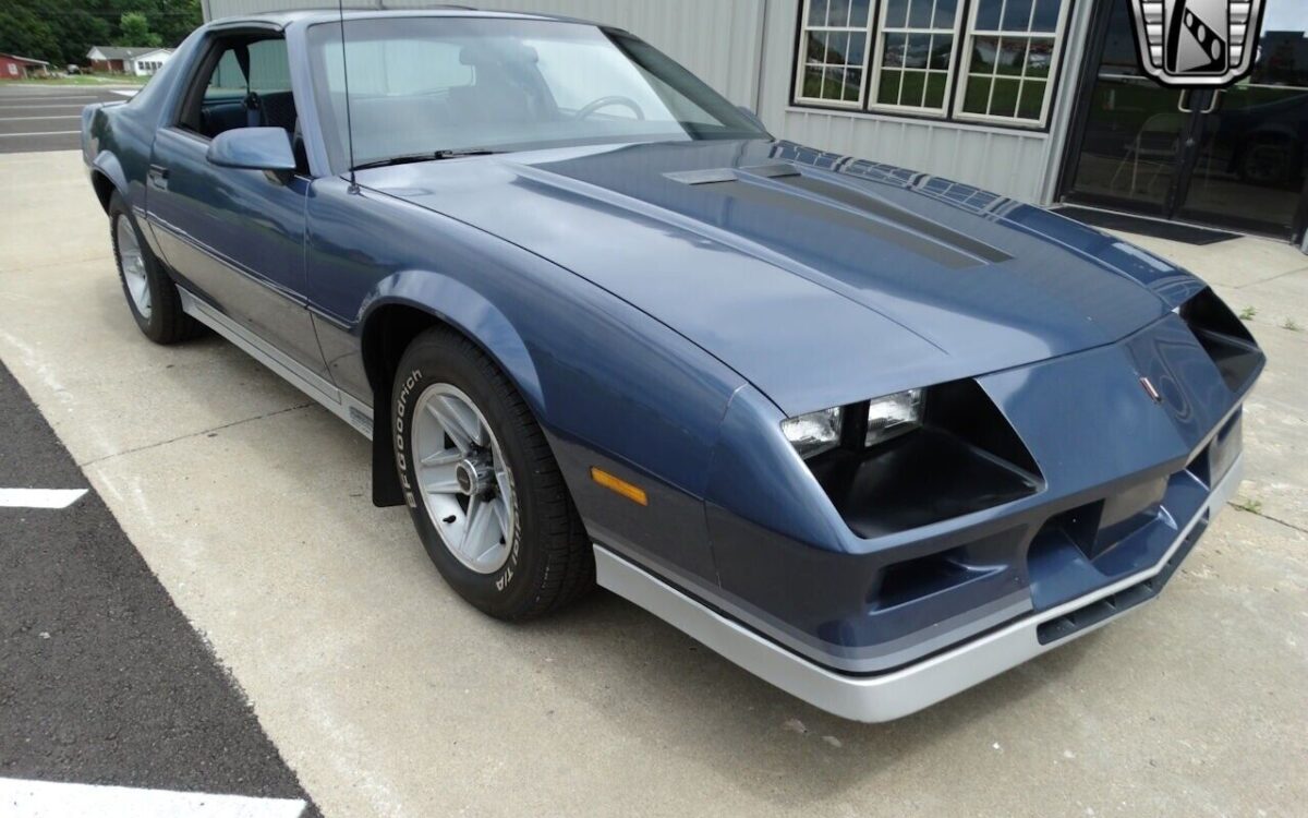 Chevrolet-Camaro-1984-9