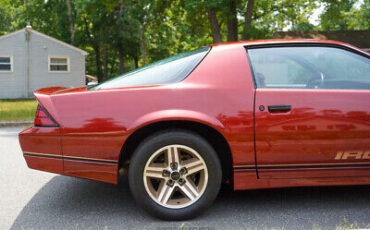 Chevrolet-Camaro-Coupe-1987-9