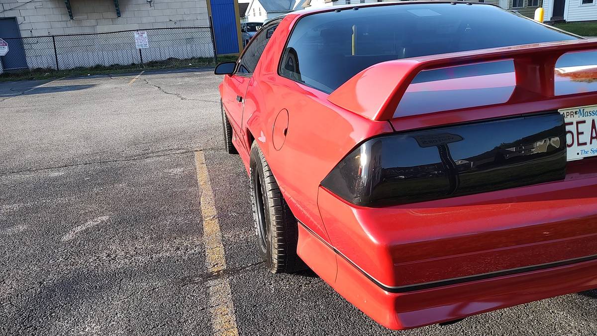 Chevrolet-Camaro-z28-1991-6