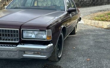 Chevrolet-Caprice-1990