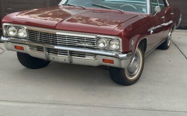 Chevrolet-Caprice-classic-1966