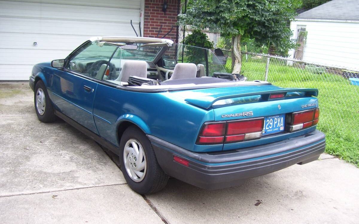 Chevrolet-Cavalier-convertible-1994-17