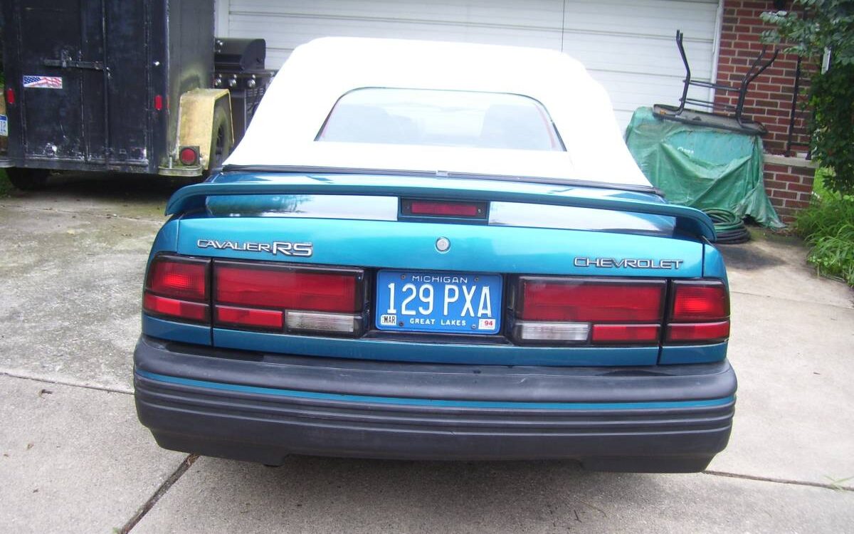 Chevrolet-Cavalier-convertible-1994-3