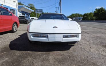 Chevrolet-Corvette-1985