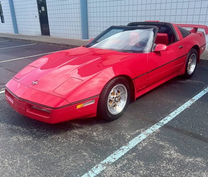 Chevrolet-Corvette-1986-1