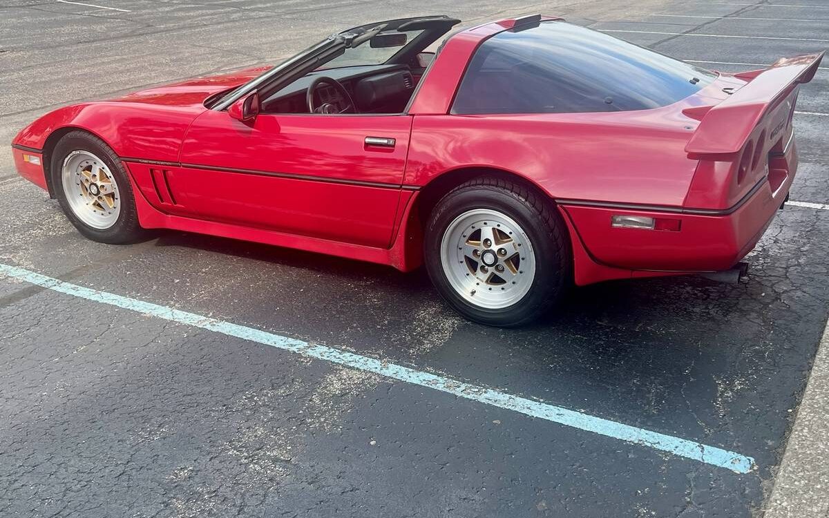 Chevrolet-Corvette-1986