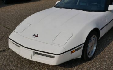 Chevrolet-Corvette-1988-10